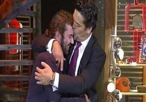  Halil Sezai den  Sevgilisine Beyaz Show da Srpriz Evlenme Teklifi  